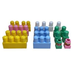 Vintage Mega Bloks Extra Large Pastel Ritvik 1984 Lot of 16 Bricks + 2 Figures